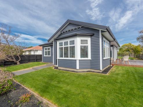 85 Birdwood Avenue, Beckenham