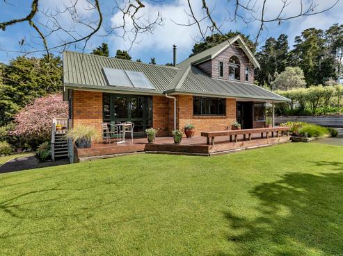 16 Estaugh Close, Kauri