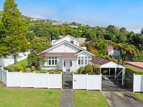 64 Beauchamp Street, Karori