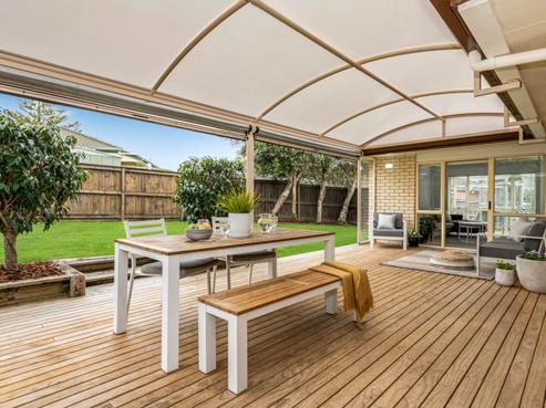 7 Blakewell Place, Beachlands