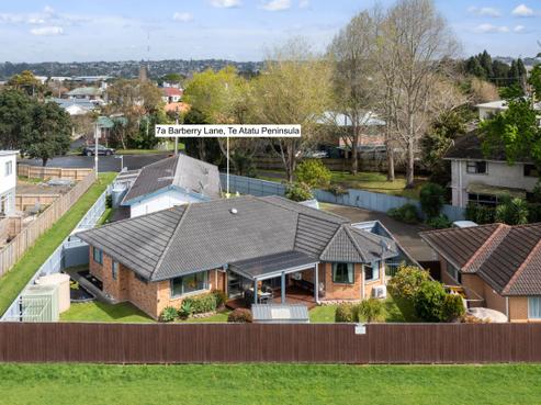 7A Barberry Lane, Te Atatu Peninsula