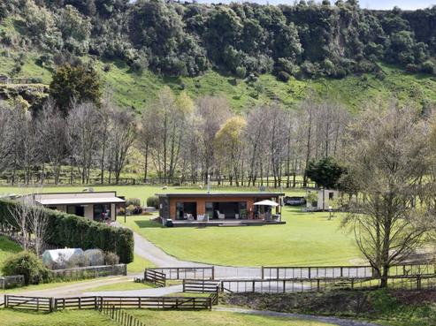 193 Rowes Road, Hunterville