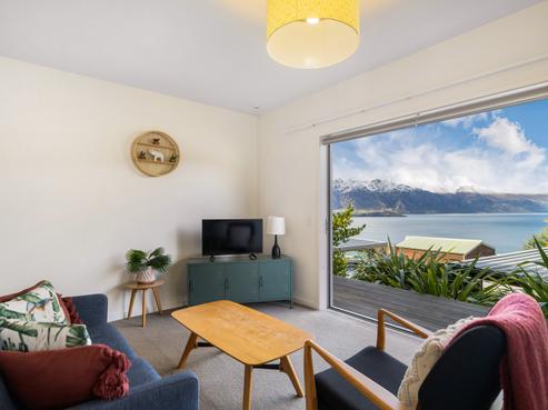 129A Wynyard Crescent, Fernhill/Sunshine Bay