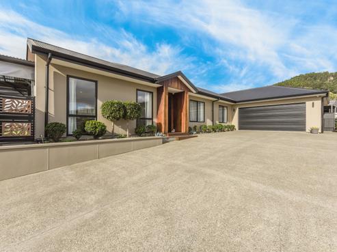 59 Fairose Drive, Richmond