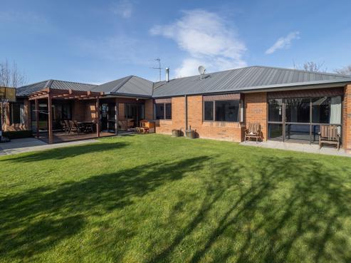 19 Falcon Drive, Allenton