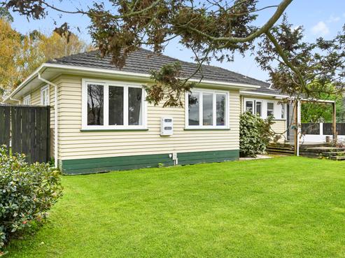 69 Montgomery Crescent, Bader