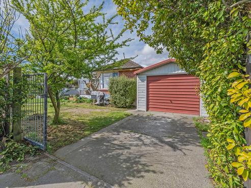 44 Russley Road, Russley