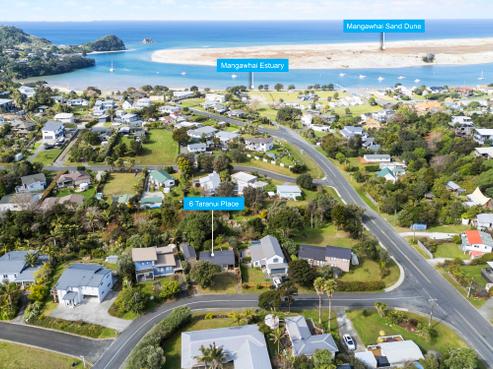 6 Taranui Place, Mangawhai Heads