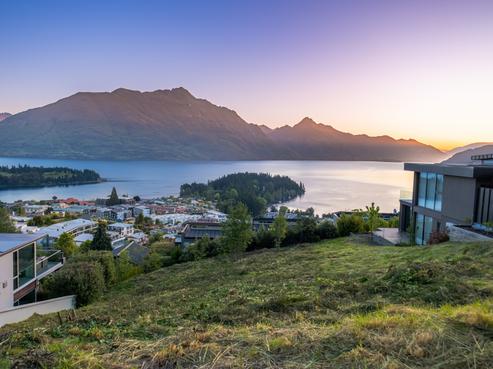 50 Belfast Terrace, Queenstown Central