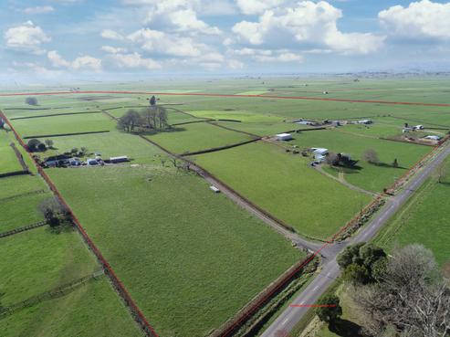 242 Storey Road, Rotoorangi