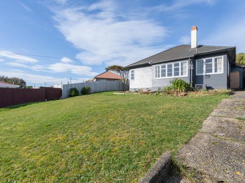 14 Doyle Street, Bluff