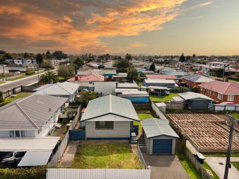 2/3 Pembrook Street, Papakura