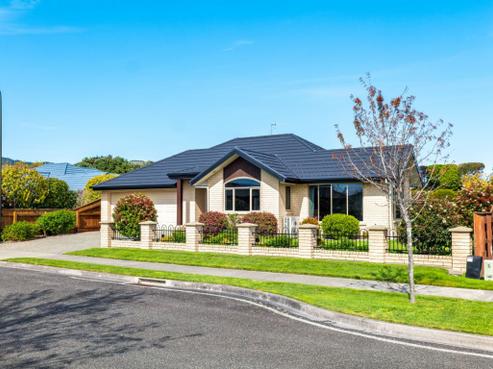 13 Kendall View, Stoke