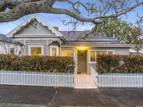 37 Mozeley Avenue, Devonport