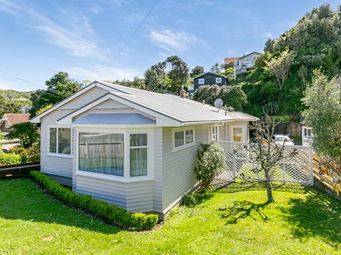 1 Melrose Road, Island Bay