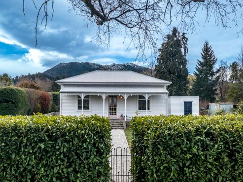 14 Leamington Street, Hanmer Springs