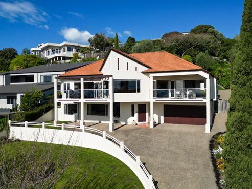 15 Iona Road, Havelock North