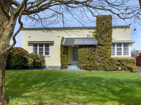 8 Cornwall Street, Brooklands