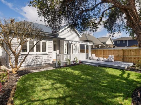 16 Coyle Street, Sandringham