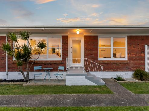 2/12 Dominion Street, Takapuna