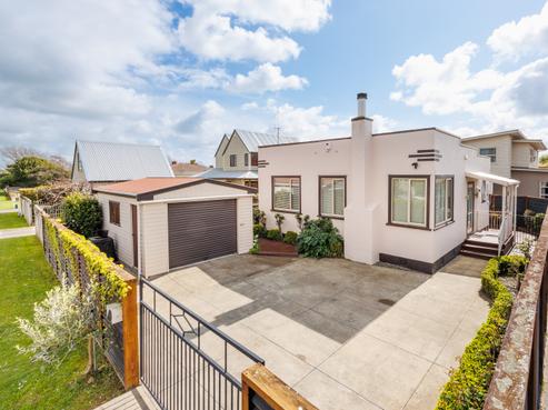 31 Puriri Terrace, Roslyn