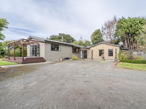 3 Matua Road, Otatara
