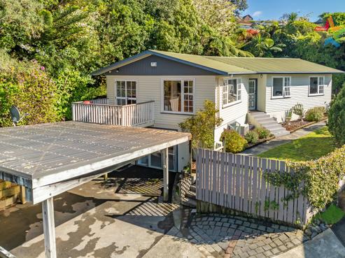 12 Gainsborough Grove, Belmont