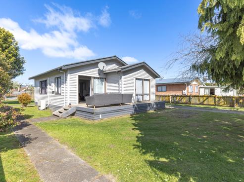 33 Baker Street, Huntly