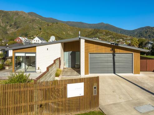 11B Beach Road, Waikawa