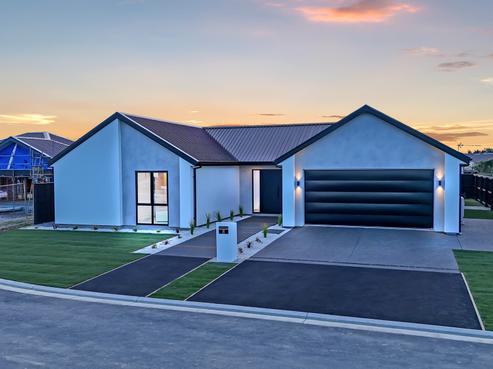 8 Hawk Close, Rolleston