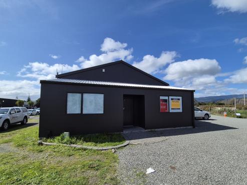 50 Riverbank Road, Otaki