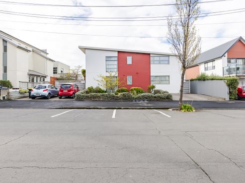 15B Ethel Benjamin Place, North Dunedin