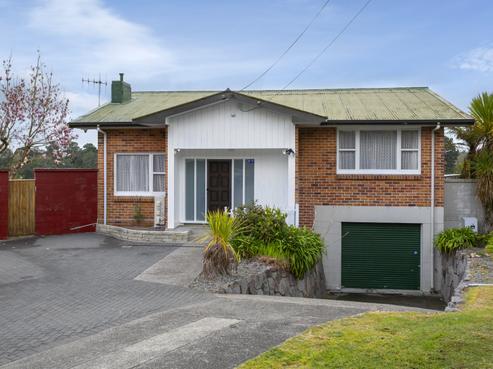 13 Motutahae Street, Taupo