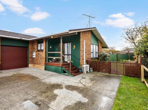25B Norfolk Rise, Waiuku