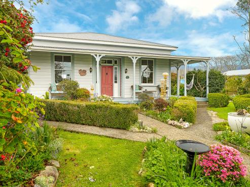 44 Meihana Street, Takaka