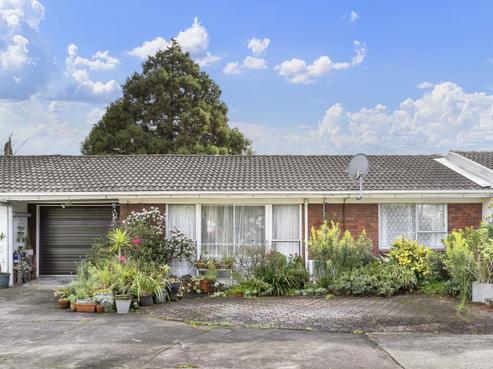 2/729 Te Atatu Road, Te Atatu Peninsula