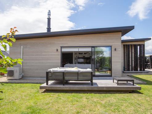 2 Tuscan Lane, Martinborough