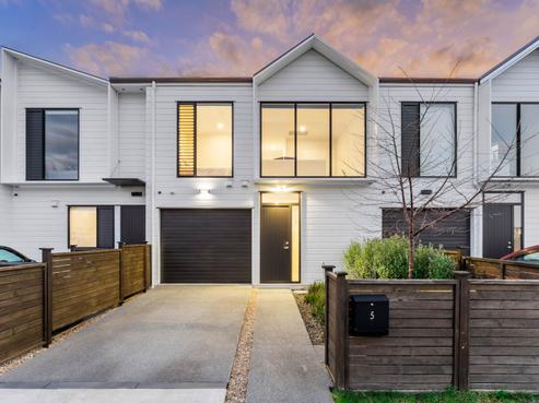 5 Cambie Avenue, Red Beach