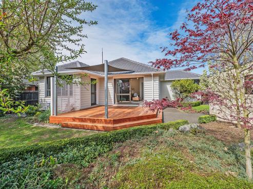 12 Oakhurst Place, Russley