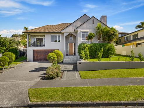 30 Hogarth Rise, West Harbour