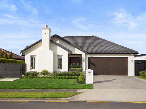 5 Canini Grove, Karaka