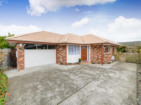 138B Ferguson Street, West End