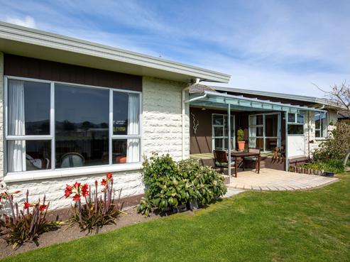 9A Totara Place, Redwoodtown