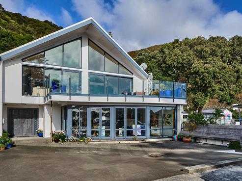 151 Muritai Road, Eastbourne