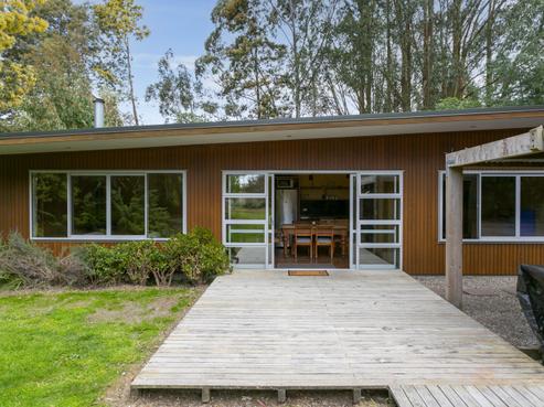 69 Gillespie Place, Acacia Bay