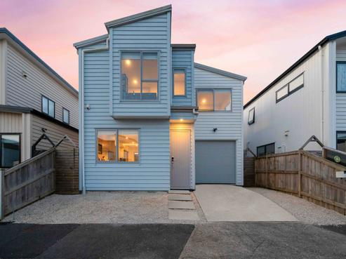 102 Bellbird Street, Papakura