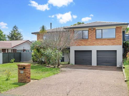 15 Loloma Drive, Half Moon Bay