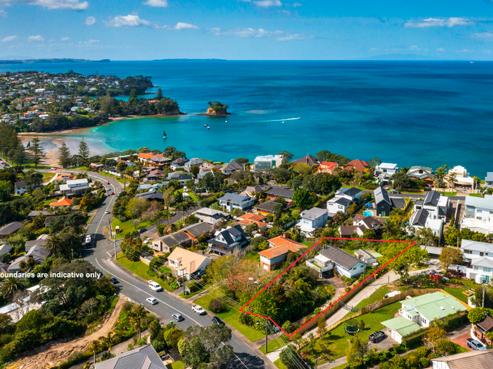 889 Beach Road, Waiake