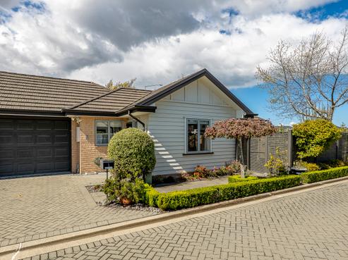 1/372 Yaldhurst Road, Russley