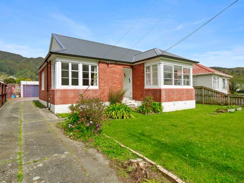 22 Shearer Crescent, Naenae